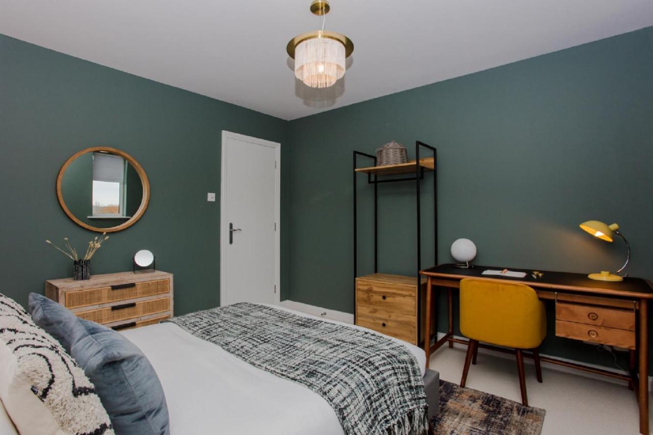 The Sparkford Gardens - Lovely 2Bdr With Balcony Londen Buitenkant foto