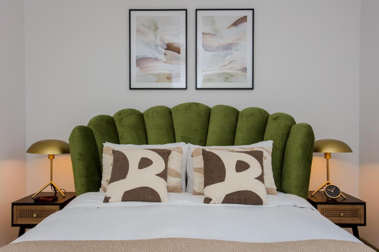 The Sparkford Gardens - Lovely 2Bdr With Balcony Londen Buitenkant foto